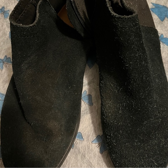 💸 TOMS Black Glitter Deja Suede Bootie - Youth (6) / Women’s Size 8 / EU 38 - Picture 6 of 7